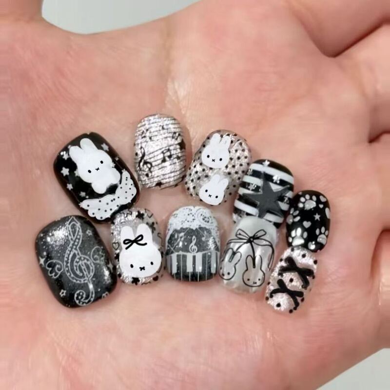 Black and white sweet and cool bunny music note press-on nails, niche Asian style, unique design, beautiful fake nail patches, cross-border product