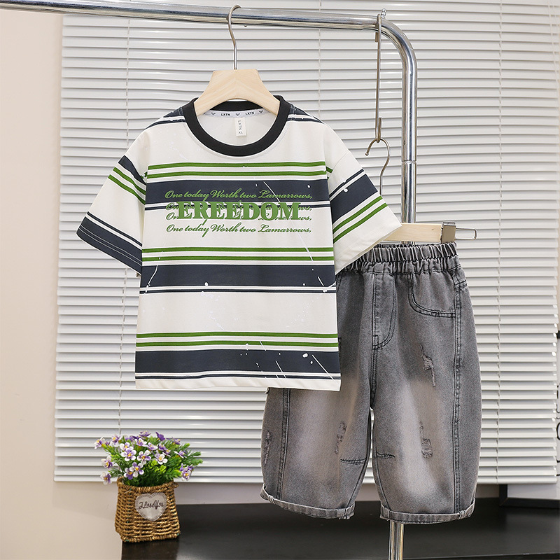 7258 Traje delgado de manga corta para niños Camiseta de verano para niños Pantalones cortos de mezclilla Baby 2025 Nuevo verano coreano 3