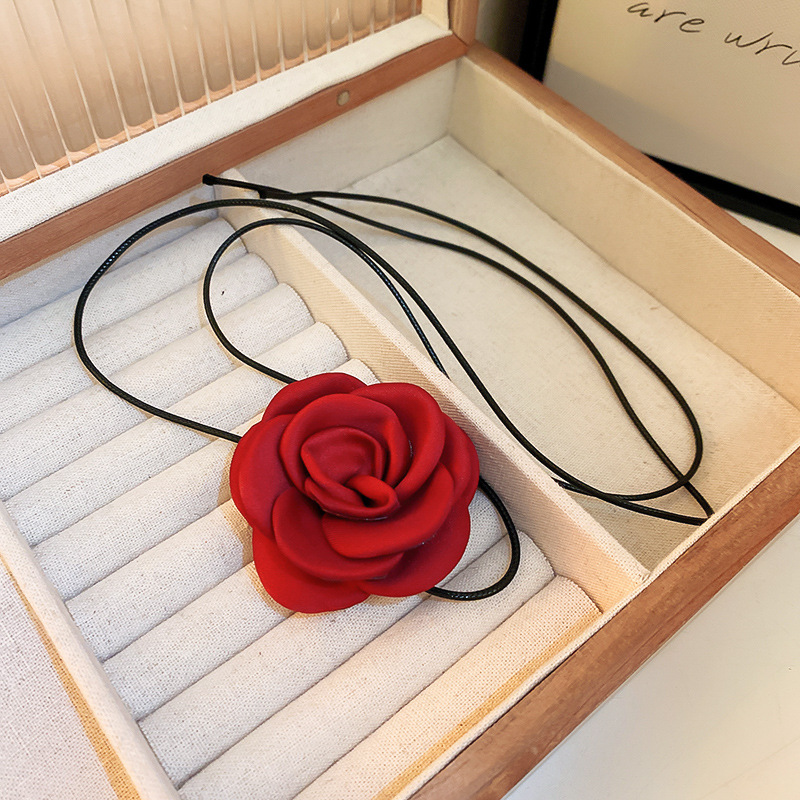 Tela hecha a mano collar de Rosa artificial diseño personalizado temperamento clavícula cadena cercanías collar de moda de alto grado