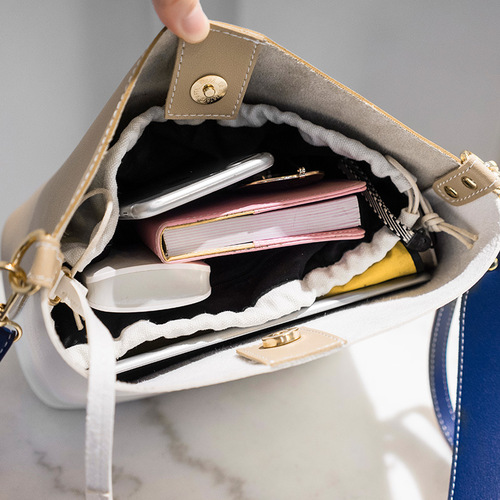 2024 Spring New Mother-and-Daughter Handbag Water Trough Bag Korean Style Wide Shoulder Strap Single Shoulder Crossbody Bag