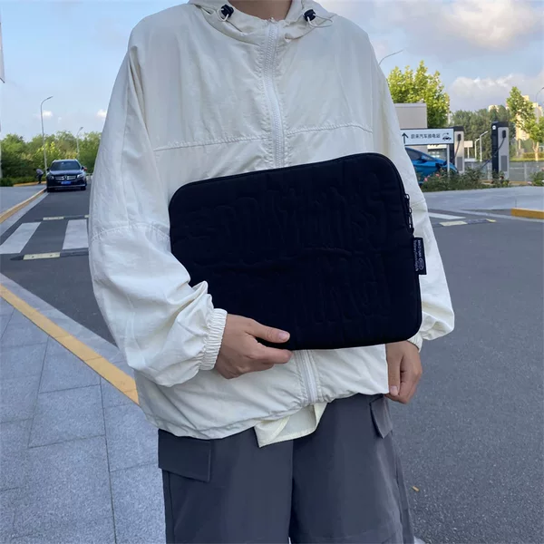 Korean version of the computer bag women's 13 inch embossed simple 15 inch hand notebook liner bag 11 inch ipad storage bag