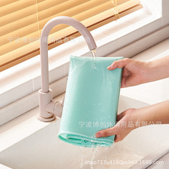 Food-grade thickened edge and raised burnout, anti-spill, anti-slip baking dough and kneading dough silicone scale mat