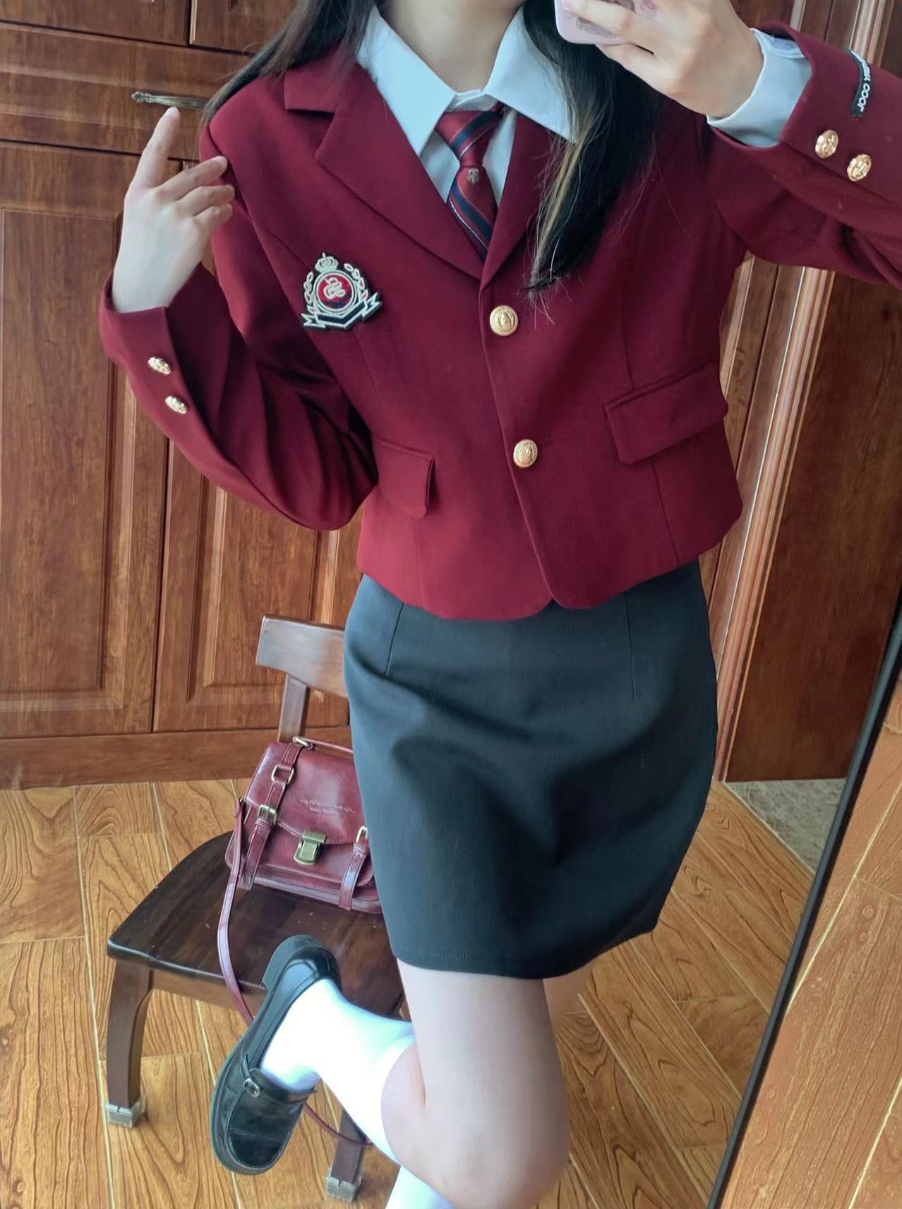 Real Stock High-Quality College Style Korean Uniform Burgundy Blazer Slimming and Flattering for Senior Students