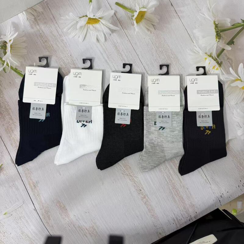 Yungemei spring and summer new mesh fragrant tube socks breathable soft solid color business color full postage socks wholesale