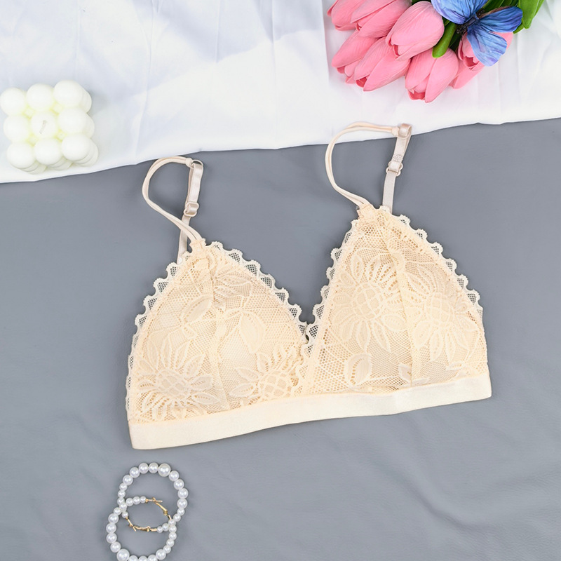 Europa y Estados Unidos encaje sin anillo de acero sujetador francés desmontable copa triangular ropa interior de mujer ajustable para la adolescente para limpiar el pecho