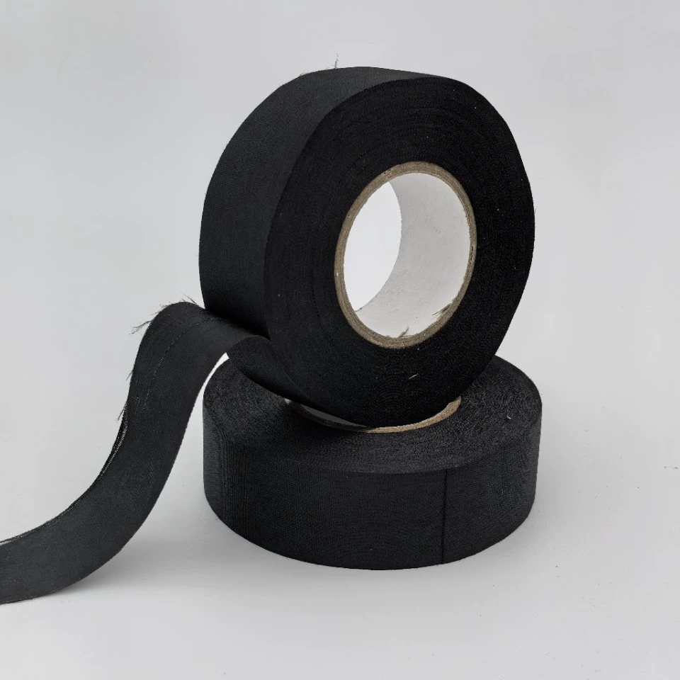 В наличии: фланелевая лента для автомобильных жгутов проводов, изоляционная для моторного отсека, износостойкая, термостойкая, огнестойкая, звукоизоляционная и шумопоглощающая.