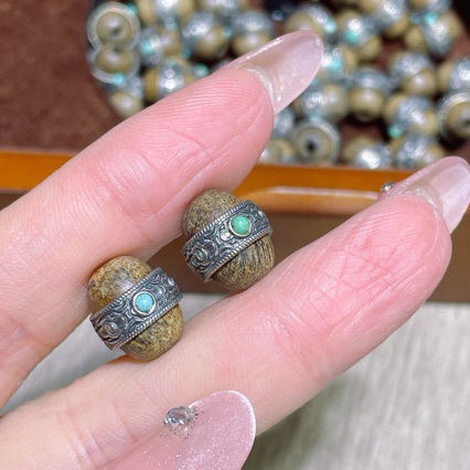 Fine Craftsmanship Inlaid with Old Silver, Turquoise, Agarwood, Pure Copper Gold-Plated Transfer Beads, Cultural Beads, Spacer Beads Accessories, Agarwood Bracelet