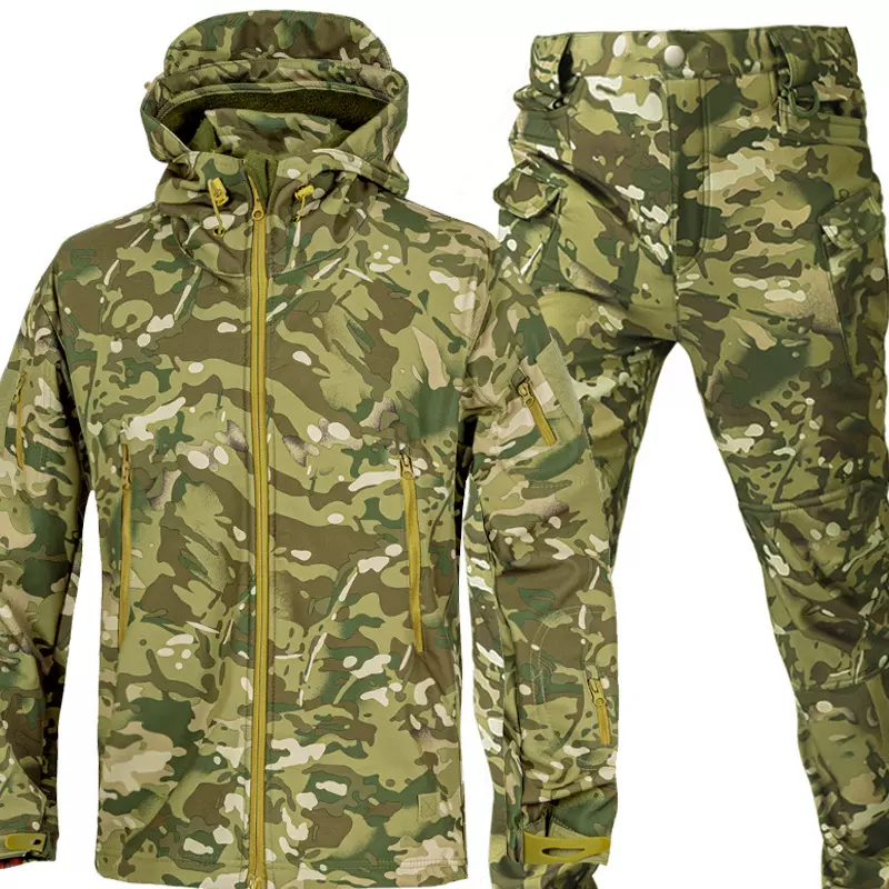 现货 MC 迷彩冲锋衣裤套装加绒加厚鲨鱼皮软壳迷彩风衣防水加厚