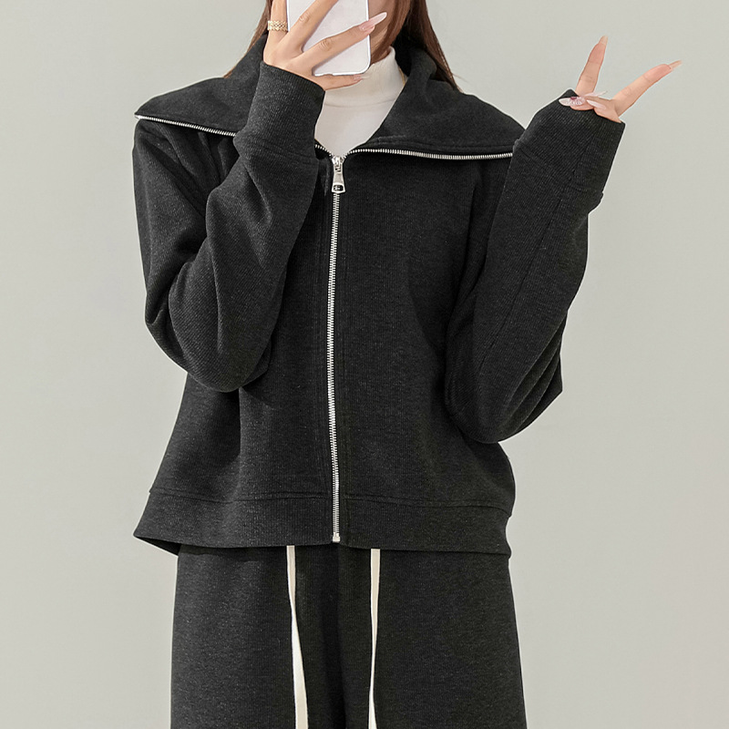 [spring and autumn] black-outwear