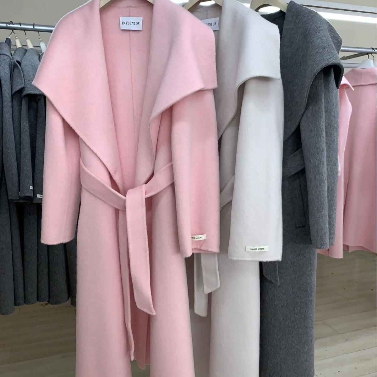 Женская одежда из Даляна, новинка осени и зимы 25 года, длинное свободное пальто из двустороннего кашемира и шерсти альпака с большим воротником-стойкой.