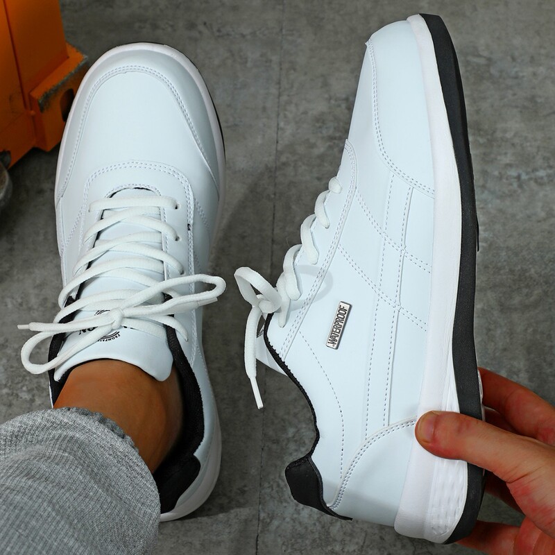 Cross Border plus size Lightweight Casual sneaker Soft Bottom Comfortable Outdoor Running Shoes Lightweight Breathable Four Seasons Walking Men's Shoes