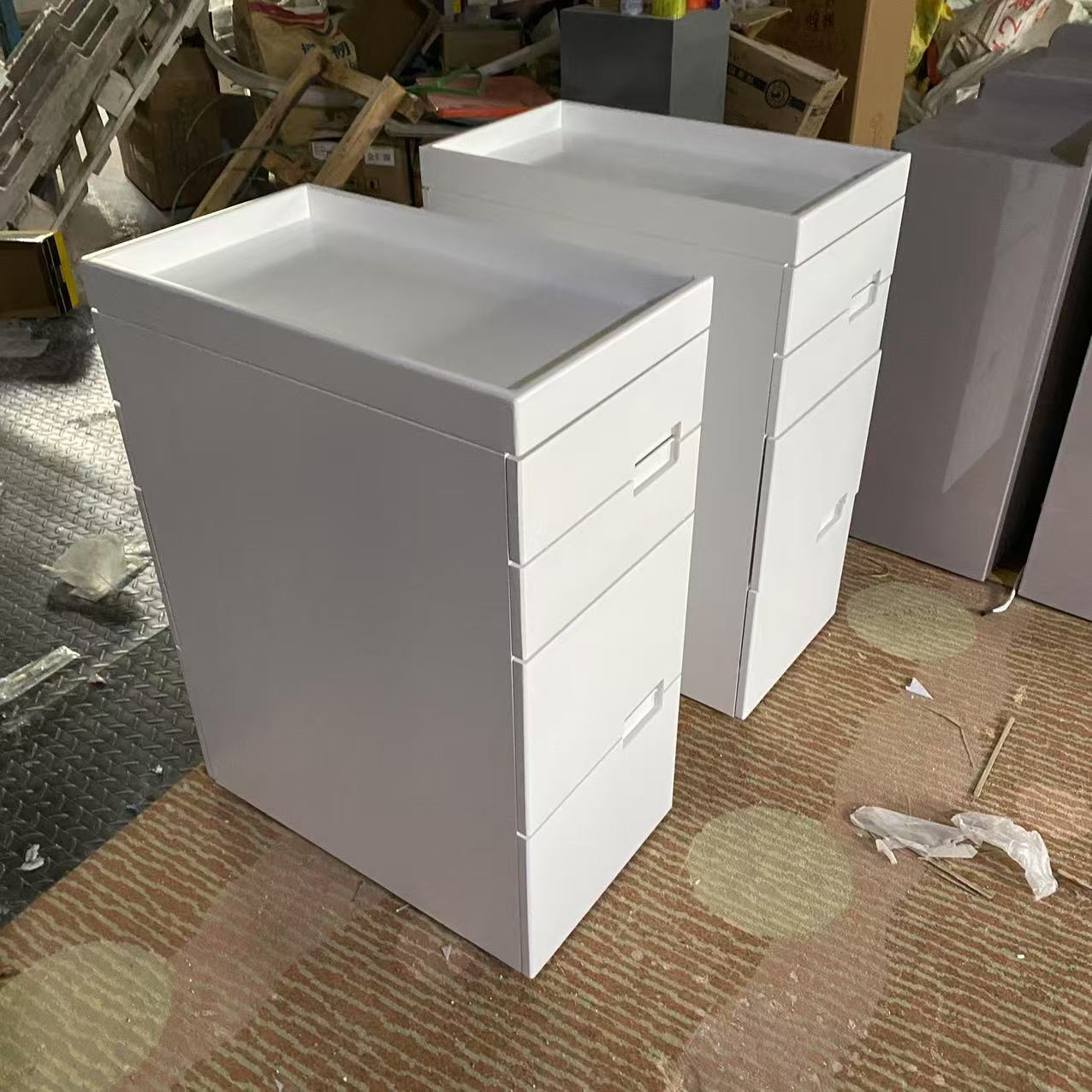 Gabinete de herramientas de moda barbería proceso de pintura de cocción multicapa armario de almacenamiento tipo cajón con lámpara de gran capacidad