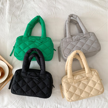 �羳��������С������e�����Y�OӋ�����A��ͨ�ڰ�Ů�n��С����