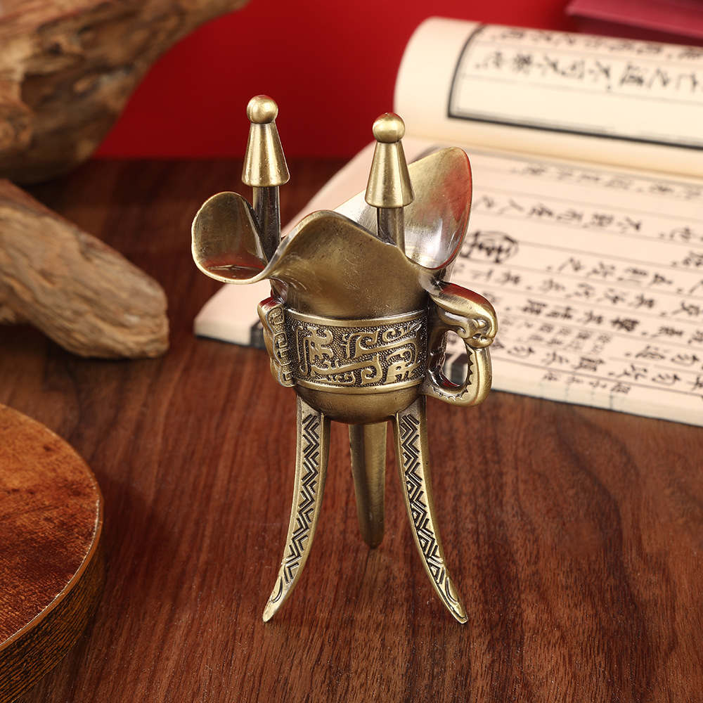 High-end triangle cup-large size