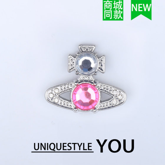 Cross-border e-commerce hole shoes flower silver violent bear girls shoes accessories texture metal pearl chain decorative buckle