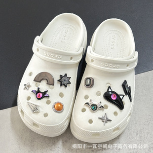 Cross-border New Cross Cave Shoes Shoes Flower Accessories Personalized Demon DIY Removable Flower Buckle Cool Men Accessories Single