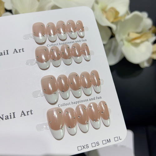 【White Moonlight】Hailey classic French princess temperament, whitening pure desire peak simple handmade wear beauty nails