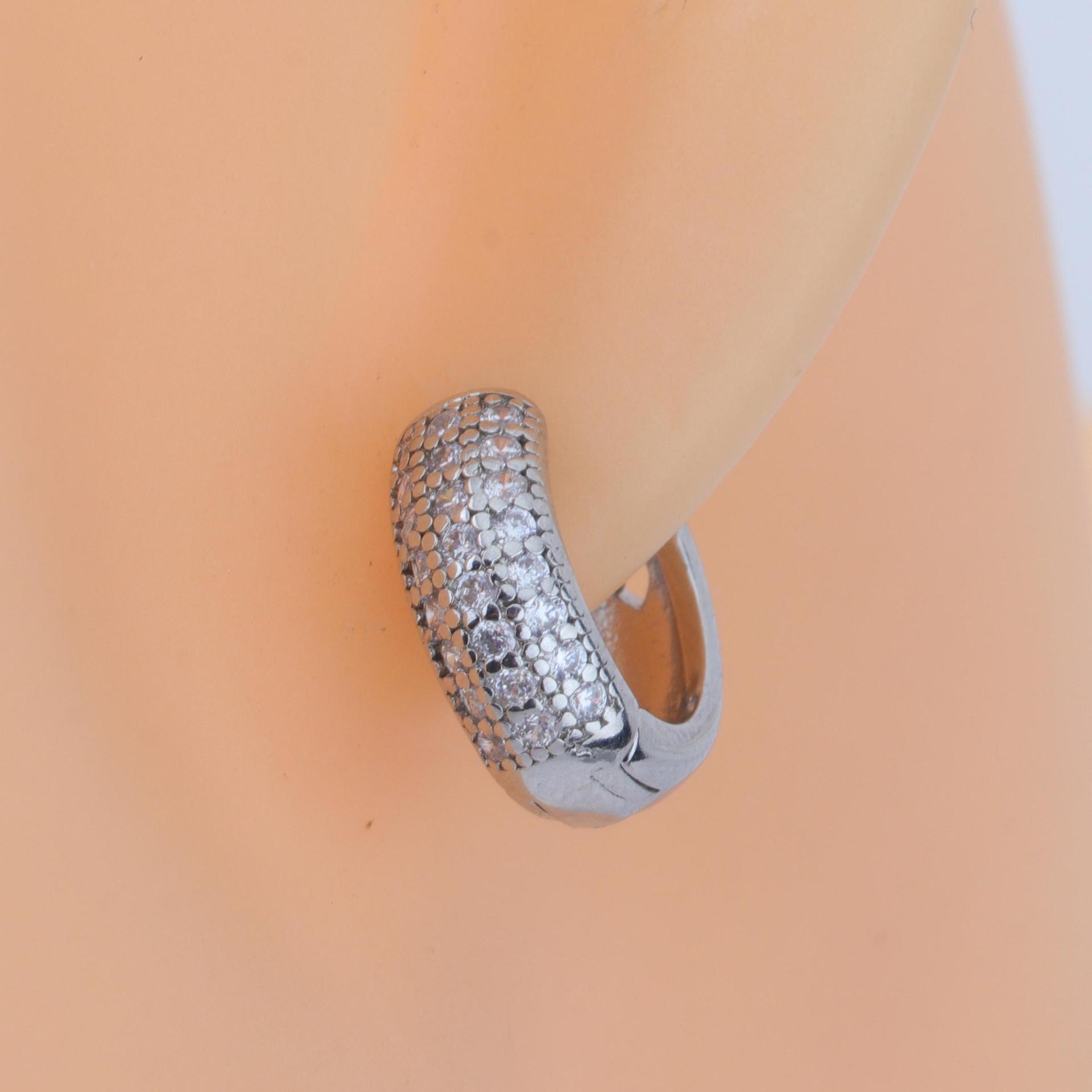 Orecchini a cerchio geometrici con zircone uomo donna eleganti_voghion.com