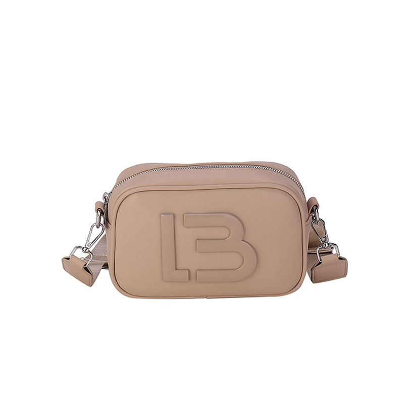 Bolsos transfronterizos bolsos de mujer 2024 nuevo bolso de mensajero de un solo hombro con letras de color caramelo simple y de moda, bolso de cámara, bolso cuadrado pequeño