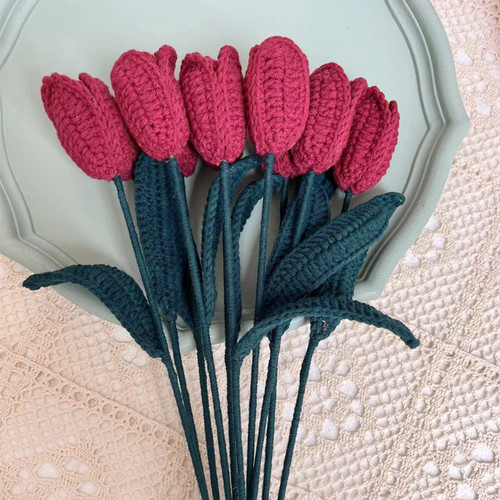 Valentine's Day hand-knitted simulated bouquet of tulips, finished eternal flower yarn, creative flowers for gifting