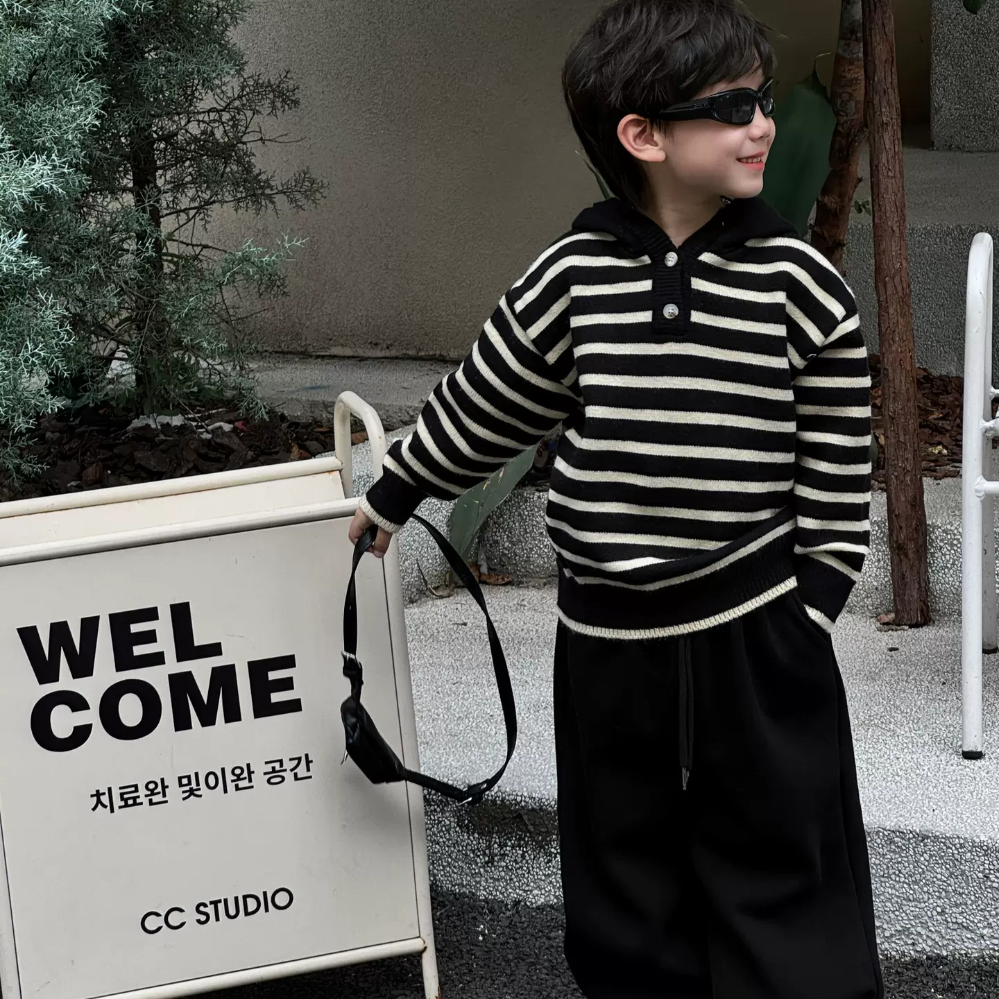 泰如2025冬季新款韩版男童加厚宽松条纹套头连帽毛衣儿童上衣潮