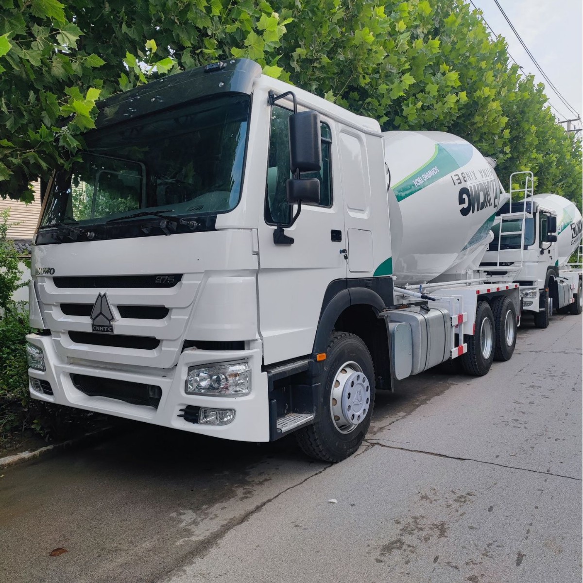 Used Dump Truck for Export, Shaanxi Automobile Delong F3000 6X4 Rear Eight-Wheel Dump Truck with Weichai Engine