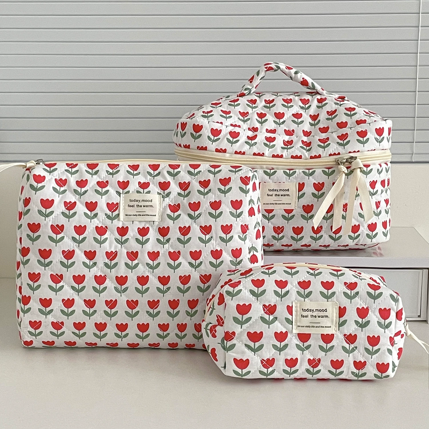Capacious cosmetic bag with bow, handheld soft organizer bag, flowered