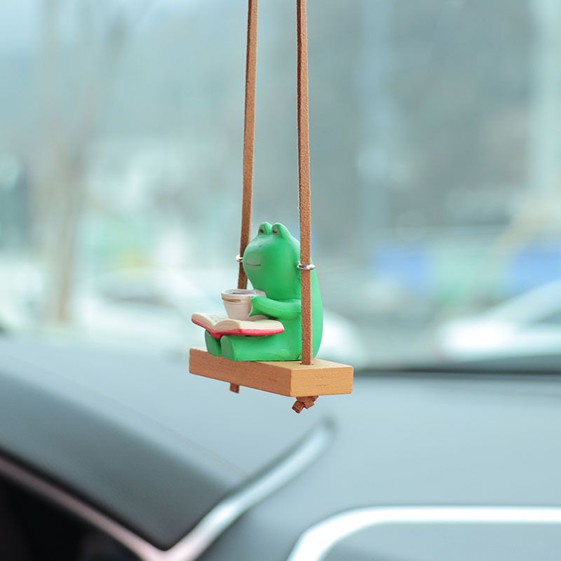 Cartoon frog sitting sofa cross-border car decoration interior pendant pendant car pendant decoration