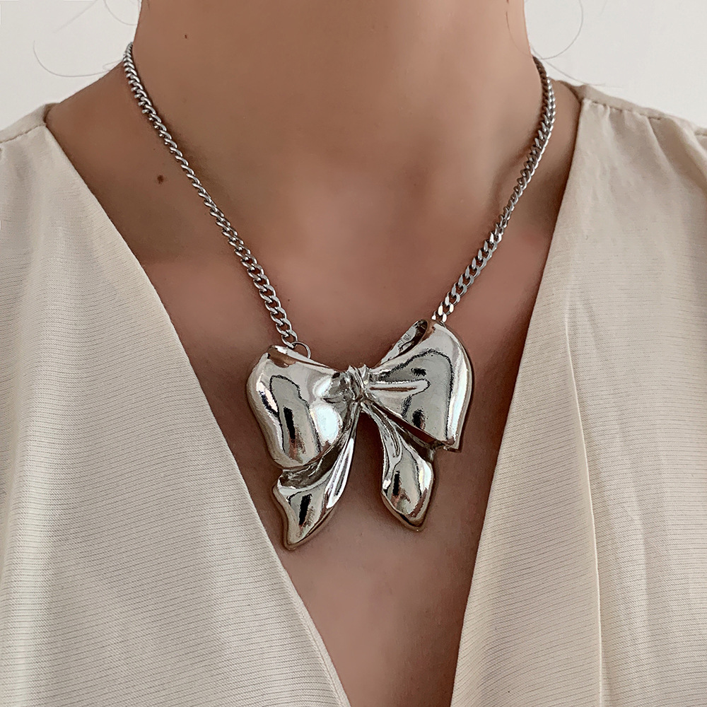 1 Piece Fashion Bow Knot Alloy Plating Women's Pendant Necklace display picture 2
