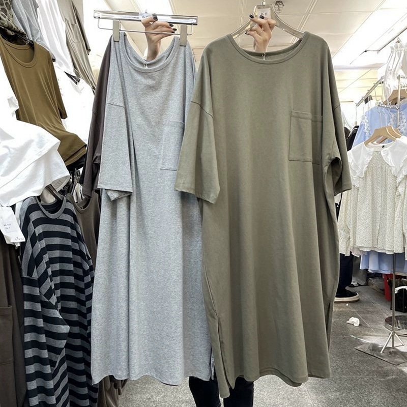 Плюс-сайз 150kg свободное женское платье средней длины с короткими рукавами, летнее повседневное платье с разрезом выше колена.