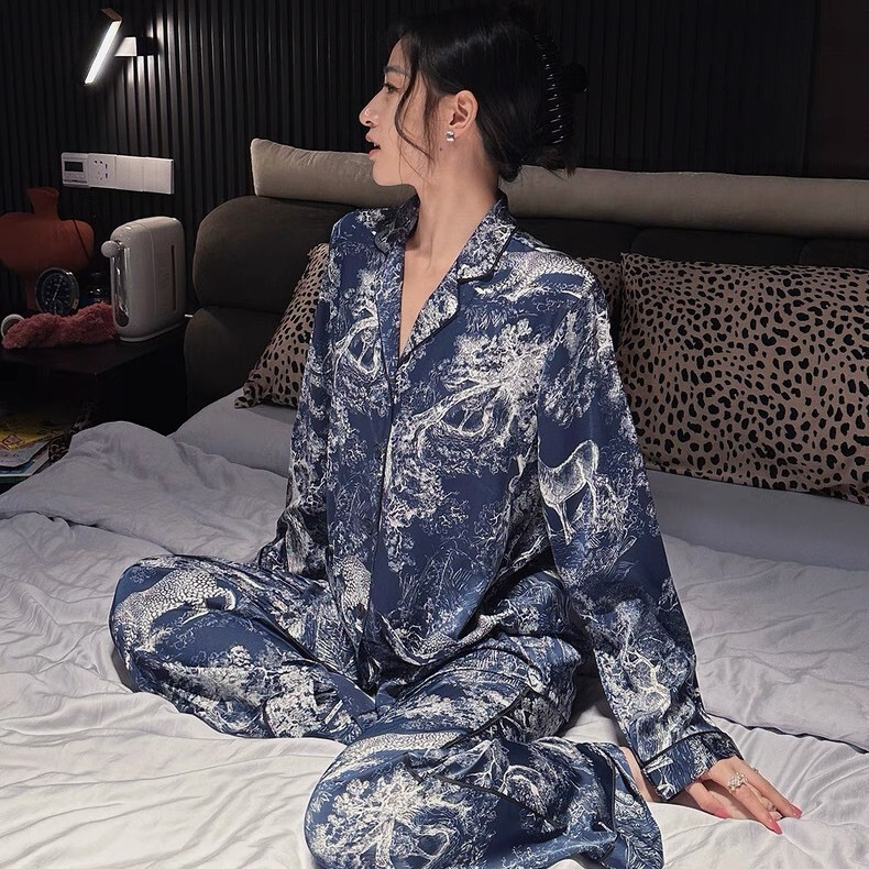 【水墨丛林】秋冬新款韩版冰丝睡衣女轻奢高级感动物水墨画小红书|undefined