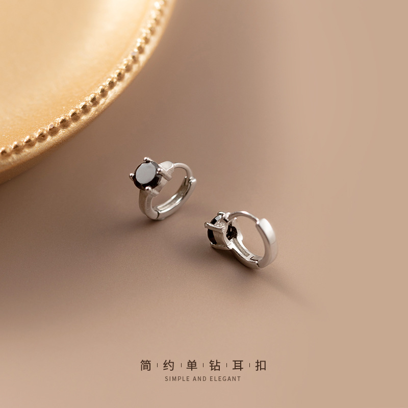 Eloch s925 plata coreana pequeña perilla de diamante único perilla de diamante negro para mujeres temperamento personalidad orejas de moda G6822