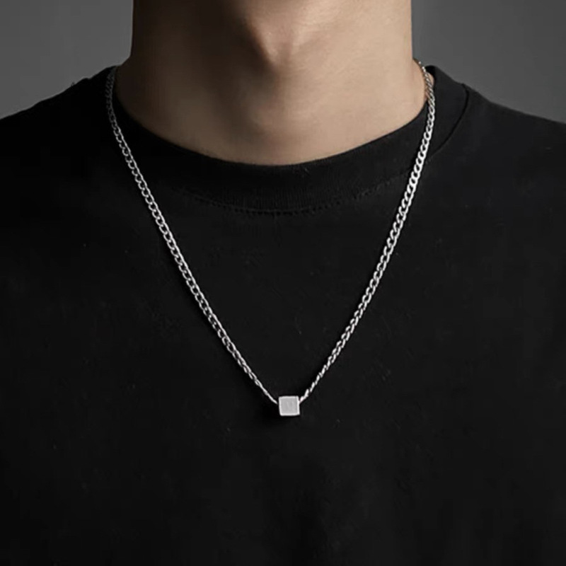 Men's simple hip hop geometric three-dimensional square titanium steel Cuban necklace jewelry men's all-match niche non-fading accessories