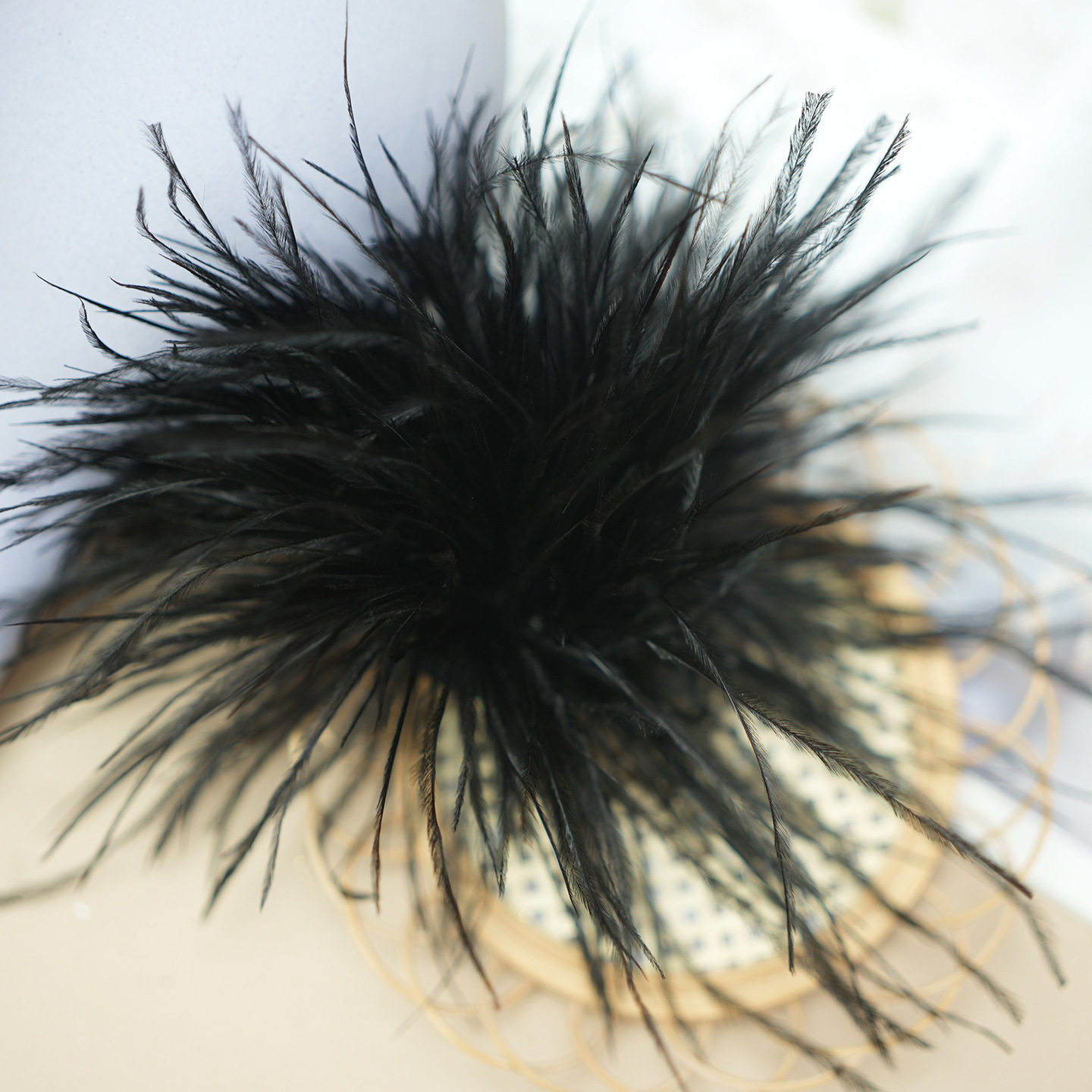 Plumas negras al por mayor DIY accesorios de decoración de ropa accesorios escenas de diseño de fábrica de plumas tienda directa