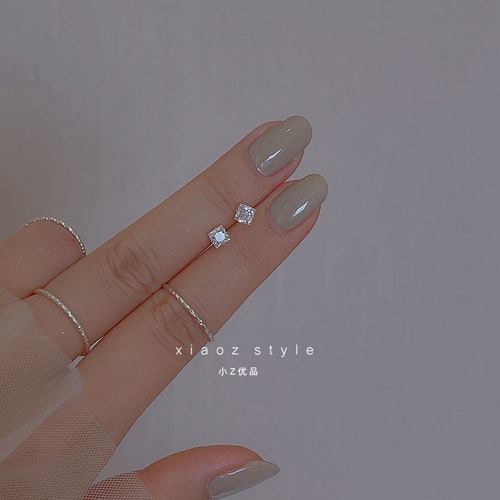 S925 Square Zirconia Silver Needle Earrings for Women, Elegant Simple Small Scale Plain Diamond Earrings for Piercing, Bone Stud Earrings for Women