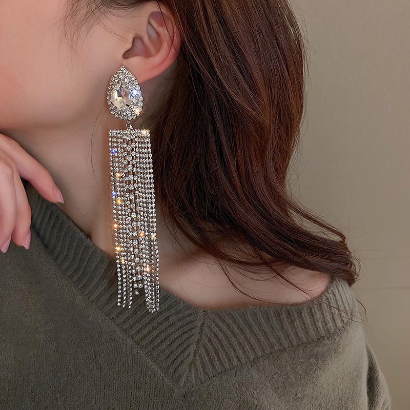 Housewarming, Anniversary, Business, Wedding, Travel, Birthday, Festival Occasion Rhinestone Material Vintage Long Full Inlaid Rhinestone Tassel Drop Earrings Wholesale