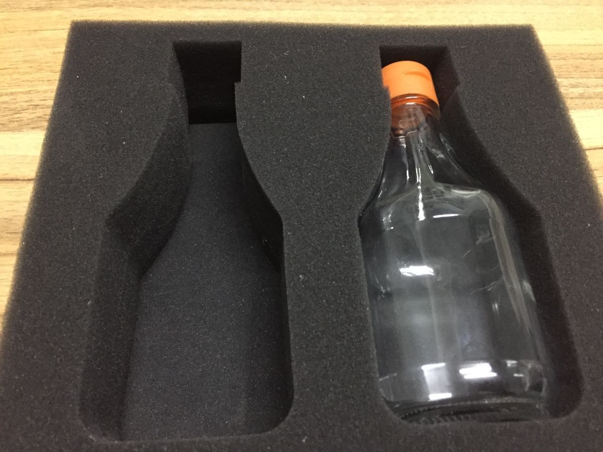 厂家供应黑色高密度成型玻璃器皿缓冲包装海绵/黑色30密度包装