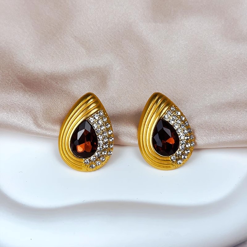 Elegant earrings with zircon drop-shaped