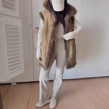 ������ɫ�ͺ�ɫ �ļ����@�ݾŷ�ţ��ѝ