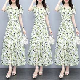 夏装新款中长款过膝大摆碎花时尚连衣裙女收腰显瘦大码长裙沙滩裙