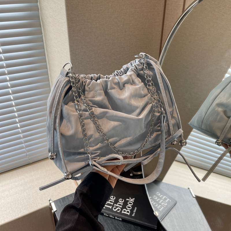 2024 nuevo estilo bowknot con cordón plisado bolso de hombro señoras diseño de nicho diseño de cadena sentido bolso Tote