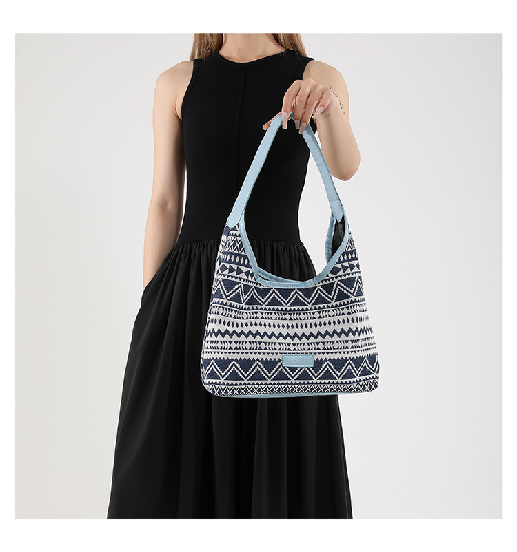 Women's Large Capacity Ethnic Commuting Tote 2024 Fashion Canvas Instagram College Student Class Shoulder Bag_voghion.com