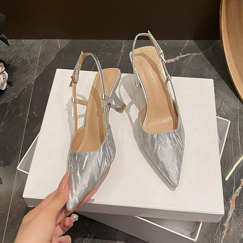 2026 nueva red red envuelta sandalias de cabeza de verano con tacones delgados zapatillas de tacones altas y frías para mujeres con punta universal