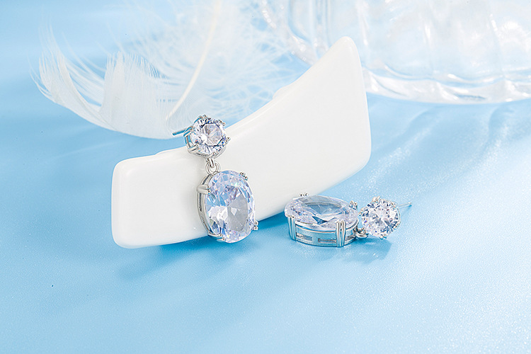 Glam Oval Copper Inlay Zircon Drop Earrings 1 Pair