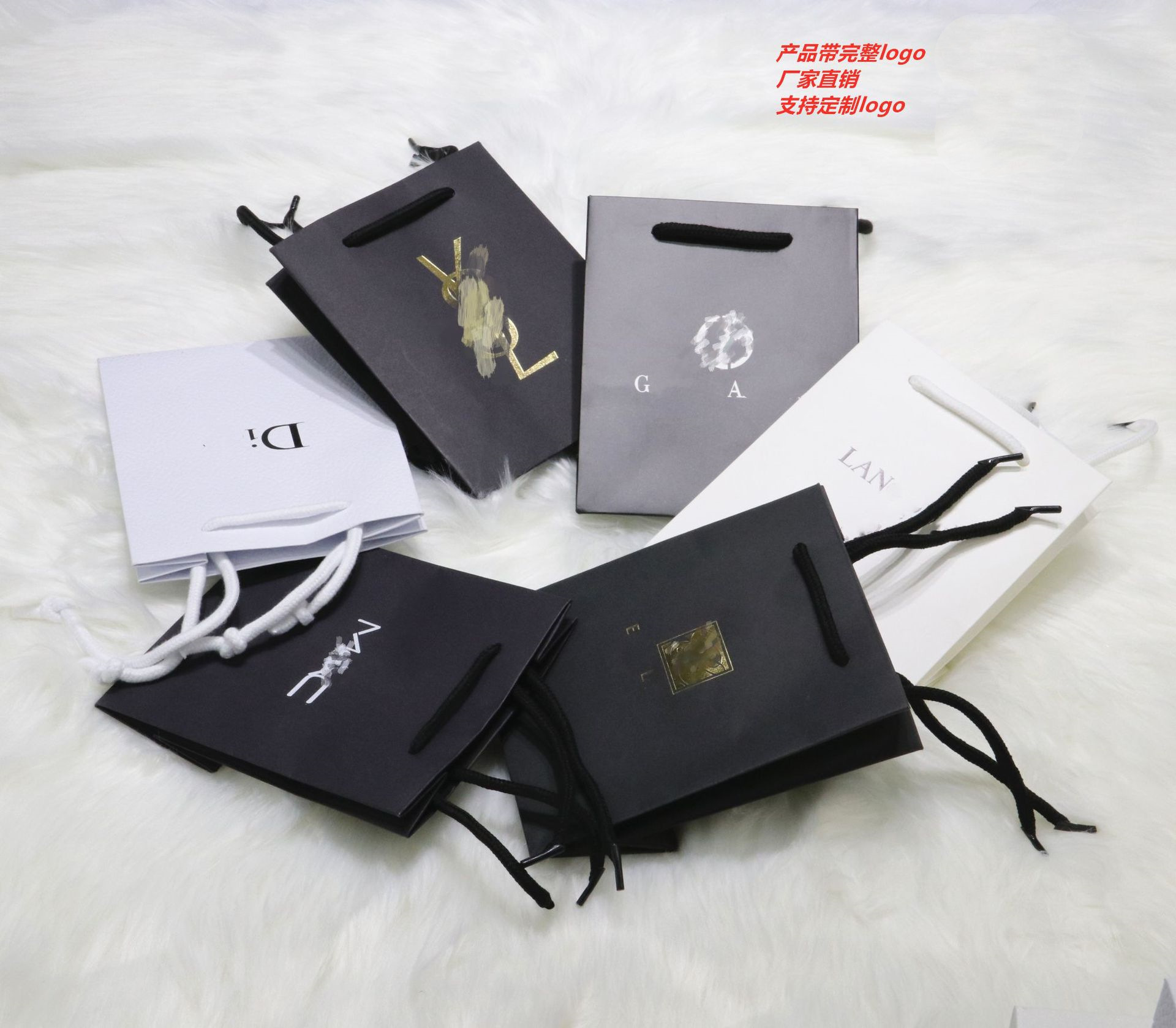 23093757567_279992612