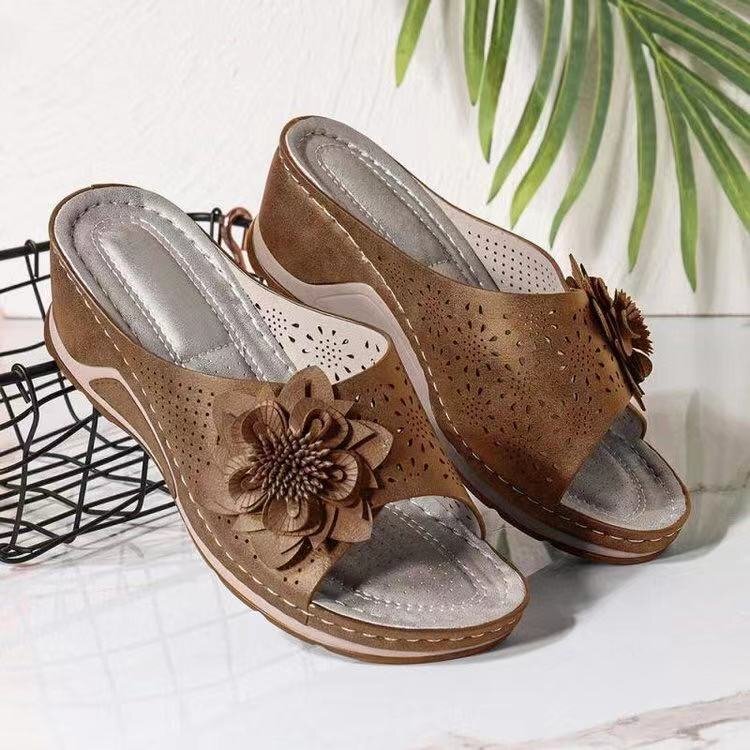 Plus-Size Wedge Sandals for Women 2021 Summer Independent Brand Hollow Floral Flat Slide Sandals Beach Women's Shoes with Thick Soles Plus-Size Wedge Sandals for Women 2021 Summer Independent Brand Hollow Floral Flat Slide Sandals Beach Women's Shoes with Thick Soles