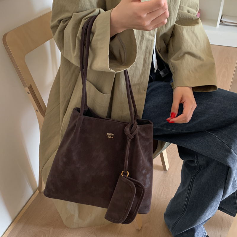 大容量包包女式2025新款高级感复古单肩包秋冬外出上班通勤托特包|undefined