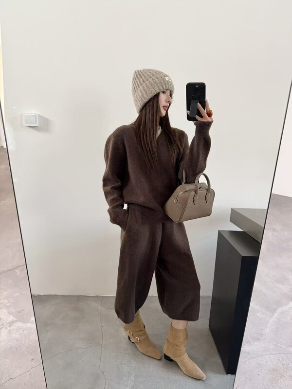 简约高级感针织套装女秋冬新款时尚休闲V领套头上衣+七分裤两件套|undefined