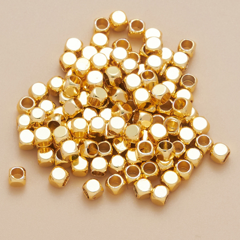 Copper Plated 18K Gold Strong Color-retaining Square Stereo Beads Beaded Beaded Glow Surface Bright Color Bracelet Jewelry Accessories