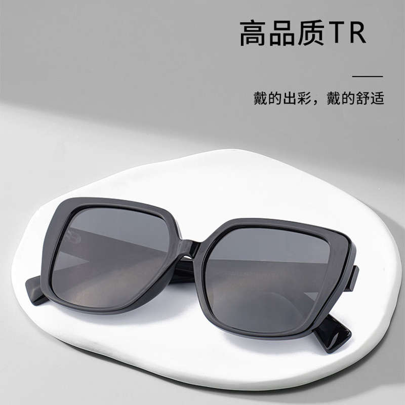 Europe and the United States big frame women's sunglasses TR face small sunglasses fashion driving glasses polarized sunglasses 2010